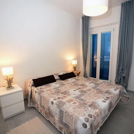 Marco Polo 30 Porto Recanati