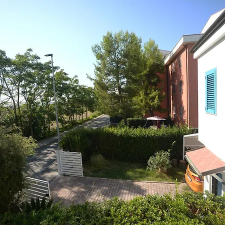 Marco Polo 30 * Porto Recanati